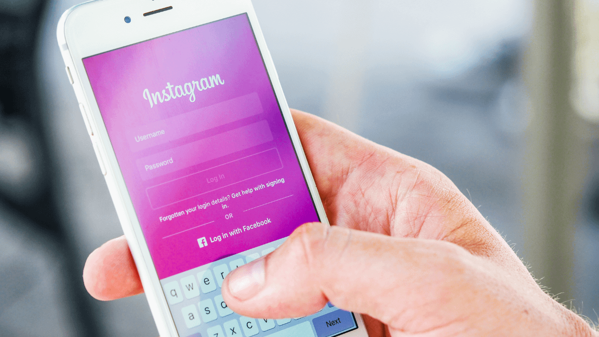 How to Find Someone’s Instagram Password